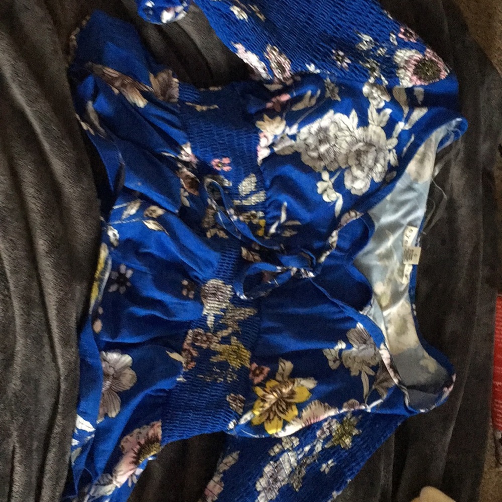 Women’s fashion top